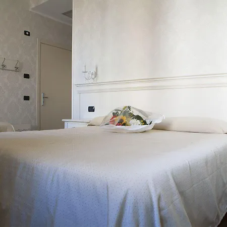 Πανσιόν Charming Palace Santa Fosca 3*