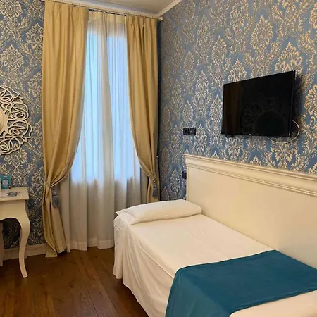 Πανσιόν Charming Palace Santa Fosca 3*