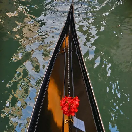 Pensjonat Charming Palace Santa Fosca Wenecja