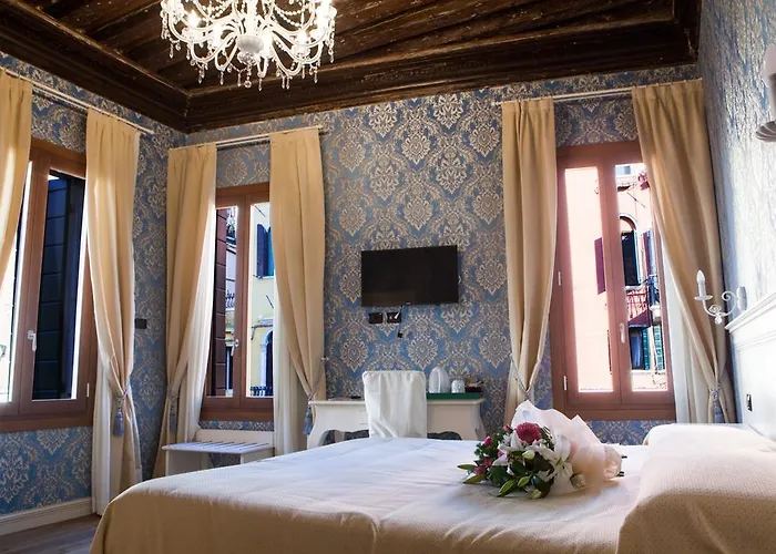 Charming Palace Santa Fosca Guest house