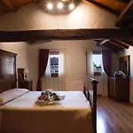 بيت ضيافة Charming Palace Santa Fosca 3*