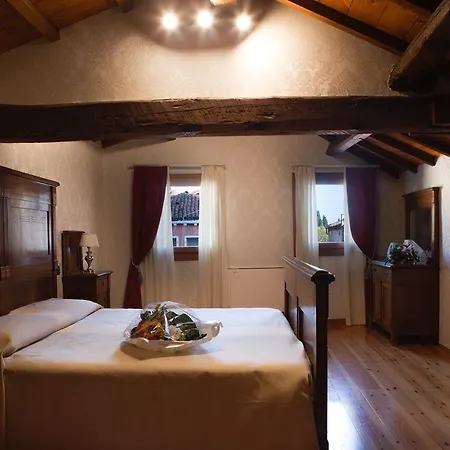 Affittacamere Charming Palace Santa Fosca 3*