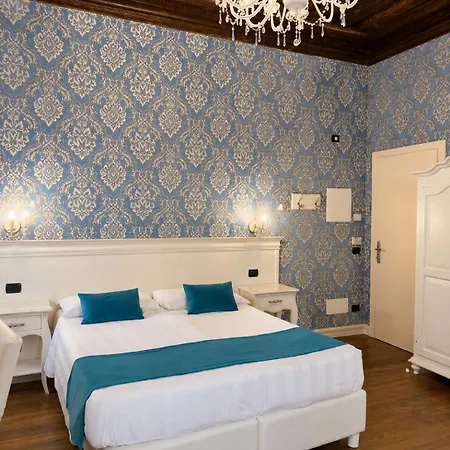 Charming Palace Santa Fosca Affittacamere 3*
